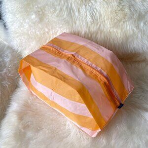 NWOT Baggu 3D Zip Pouch Large - Tangerine Wide Stripe (Hotel Stripe)